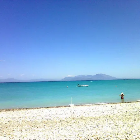 Daphne's Club Lägenhetshotell Xylokastro