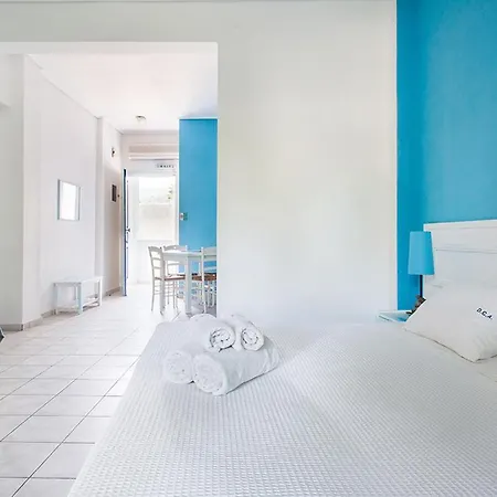 Daphne's Club 3* Xylokastro