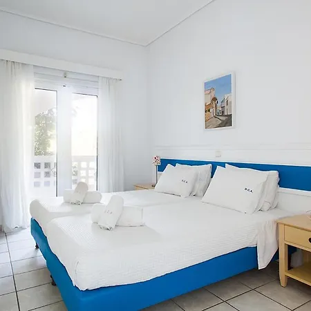 Daphne's Club מלון דירות קסילוקסטרו