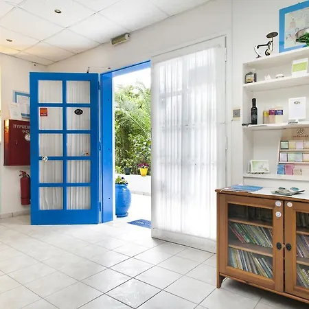 Daphne's Club Apartmanhotel