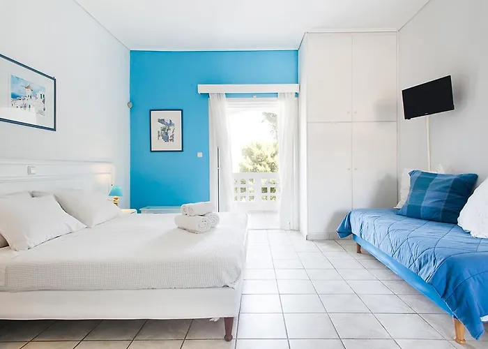 Daphne's Club Aparthotel 3*