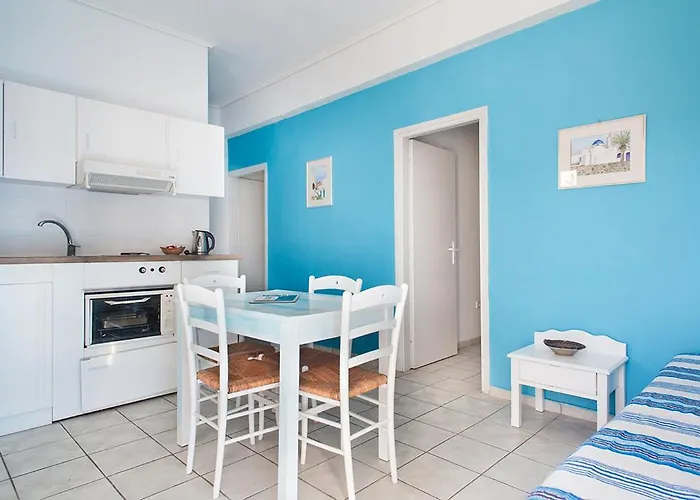 Daphne's Club 3* Xylokastro