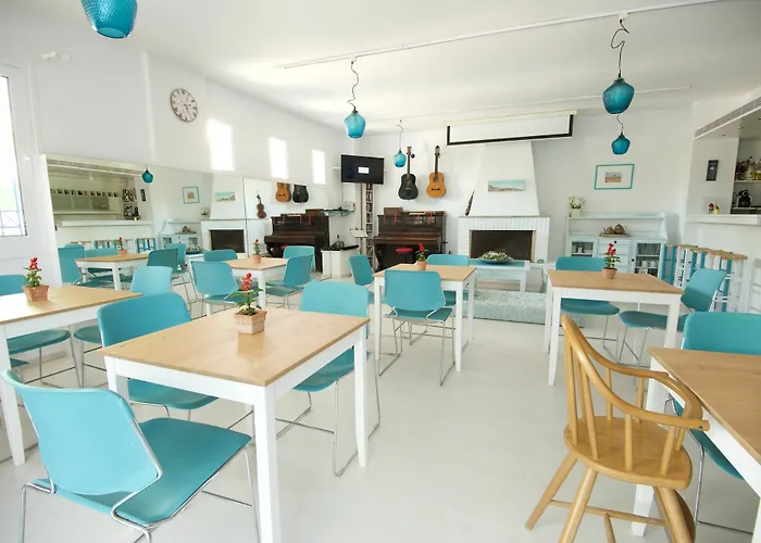 Daphne's Club 3* Xylokastro